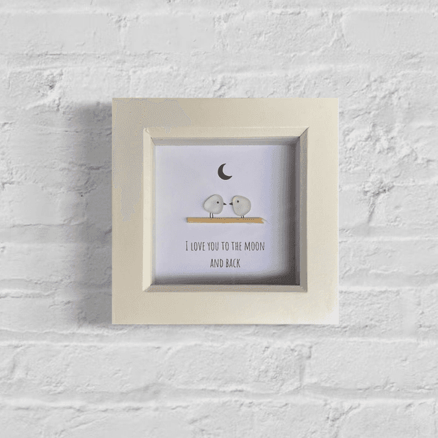 &#039;I love you to the moon and back&#039; - Frame